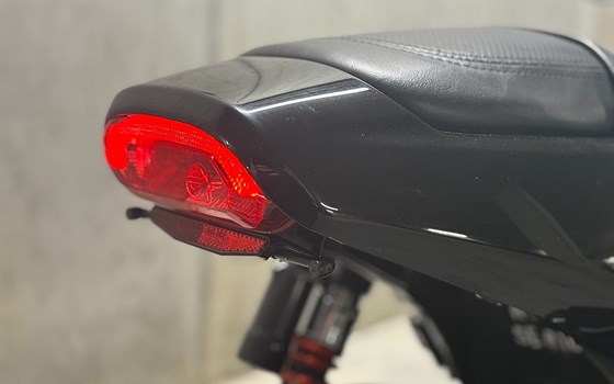 Gebrauchtmotorrad Harley-Davidson Street Rod - Bild 11