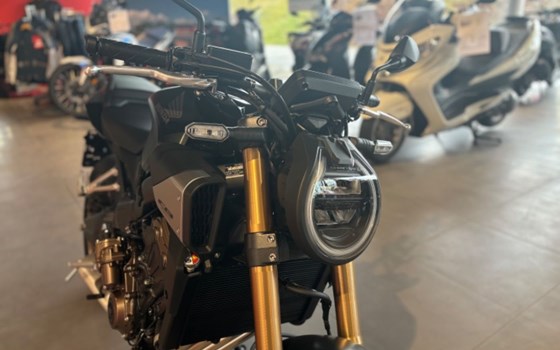 Neufahrzeug Honda CB650R E-Clutch - Bild 8