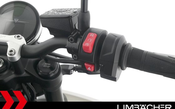 Gebrauchtmotorrad Triumph Trident 660 - Bild 20