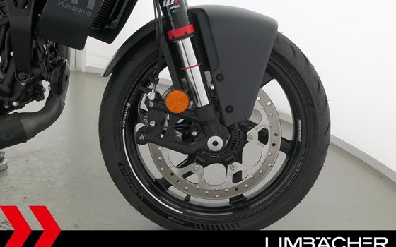 Gebrauchtmotorrad Husqvarna Vitpilen 401 - Bild 14