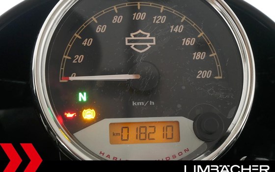 Gebrauchtmotorrad Harley-Davidson Street Rod - Bild 12