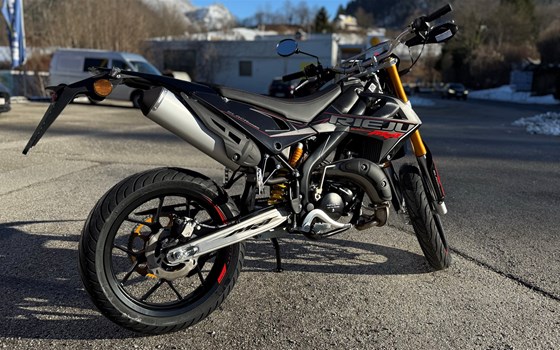 Neufahrzeug Rieju MRT 50 All Black - Bild 3