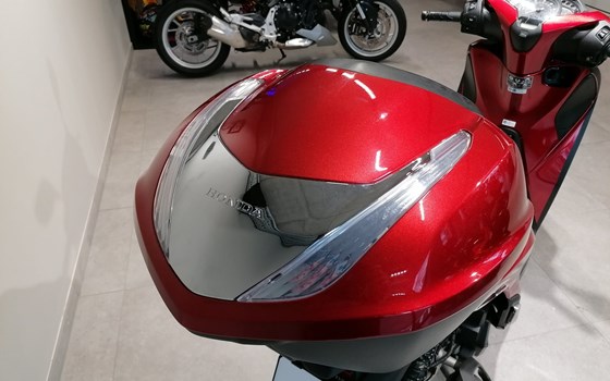 Gebrauchtmotorrad Honda SH150i - Bild 3