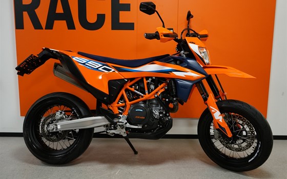 Gebrauchtmotorrad KTM 690 SMC R - Bild 4