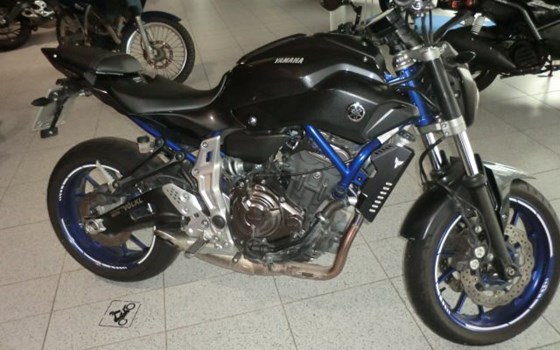Gebrauchtmotorrad Yamaha MT-07 - Bild 1