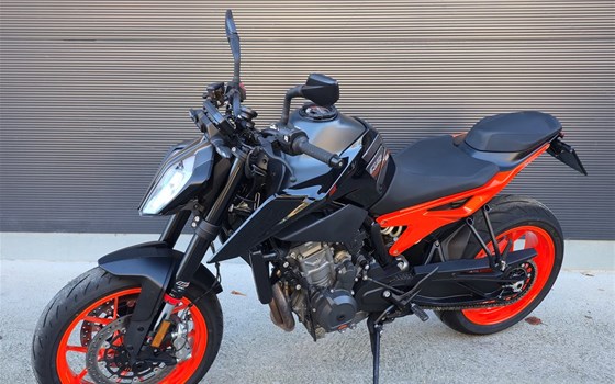 Gebrauchtmotorrad KTM 890 Duke GP - Bild 5