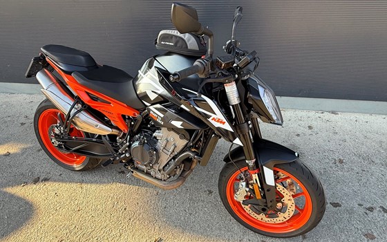 Gebrauchtmotorrad KTM 890 Duke GP - Bild 6