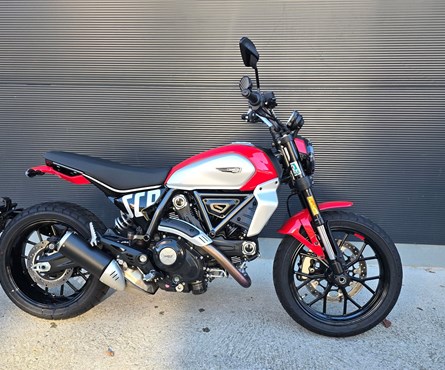 Gebrauchtmotorrad Ducati Scrambler Icon
