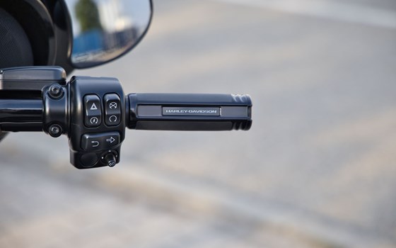 Gebrauchtmotorrad Harley-Davidson Touring Street Glide Special FLHXS - Bild 12