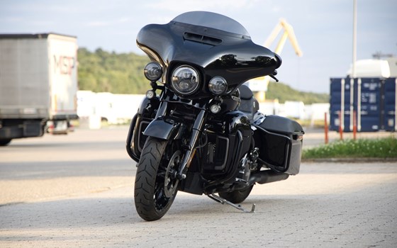 Gebrauchtmotorrad Harley-Davidson Touring Street Glide Special FLHXS - Bild 5