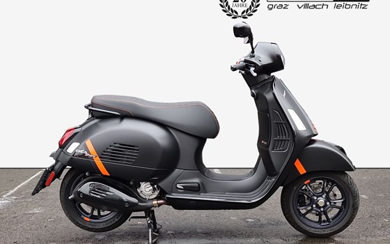 Gebrauchtmotorrad Vespa GTS 300 Super Sport - Bild 1