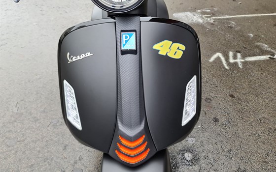 Gebrauchtmotorrad Vespa GTS 300 Super Sport - Bild 7