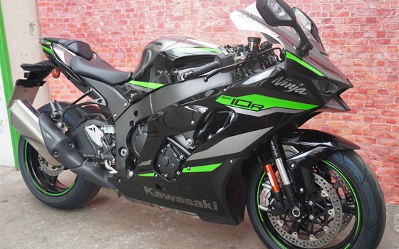 Gebrauchtmotorrad Kawasaki Ninja ZX-10R - Bild 1