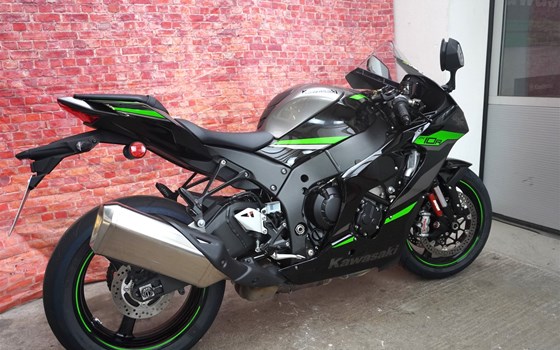 Gebrauchtmotorrad Kawasaki Ninja ZX-10R - Bild 2