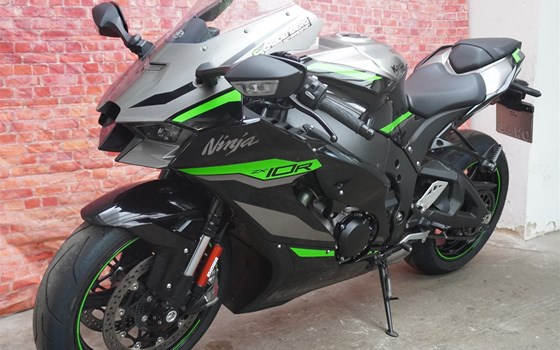 Gebrauchtmotorrad Kawasaki Ninja ZX-10R - Bild 7