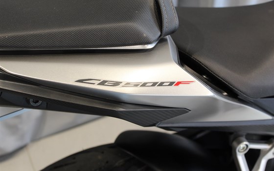 Gebrauchtmotorrad Honda CB500F - Bild 2