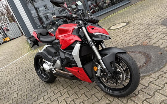 Gebrauchtmotorrad Ducati Streetfighter V2 - Bild 1