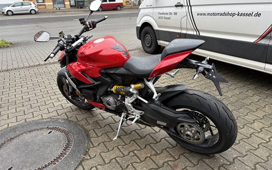 Gebrauchtmotorrad Ducati Streetfighter V2 - Bild 2