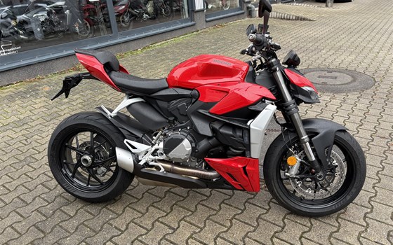 Gebrauchtmotorrad Ducati Streetfighter V2 - Bild 7