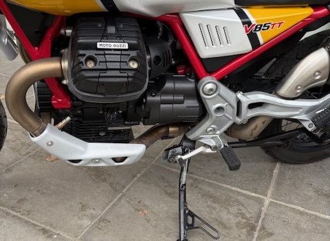 Gebrauchtmotorrad Moto Guzzi V85 TT Evoactive Graphics - Bild 5