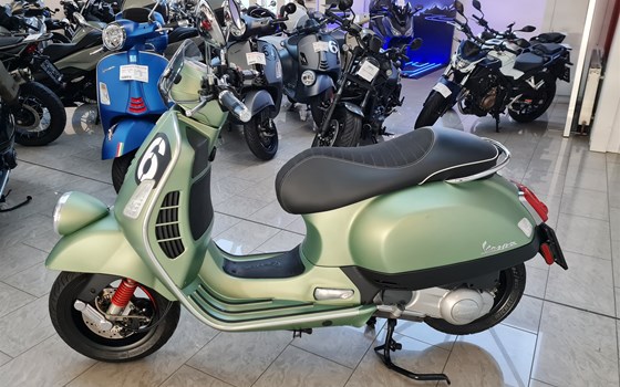 Gebrauchtmotorrad Vespa GTV 300 Special Edition Sei Giorni Euro4 - Bild 3