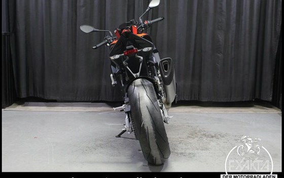 Neufahrzeug Aprilia Tuono V4 1100 Factory - Bild 4