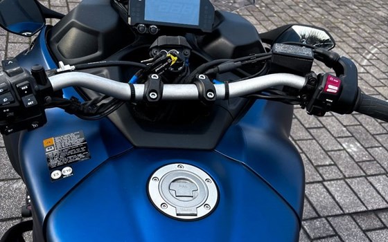 Gebrauchtmotorrad Yamaha Niken GT - Bild 10
