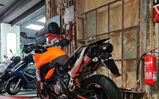 Gebrauchtmotorrad KTM 990 Supermoto - Bild 11