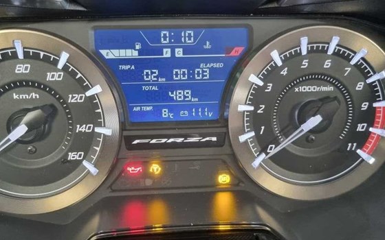 Gebrauchtmotorrad Honda Forza 350 - Bild 8