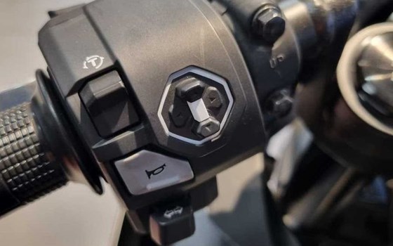 Gebrauchtmotorrad Honda CBR500R - Bild 6