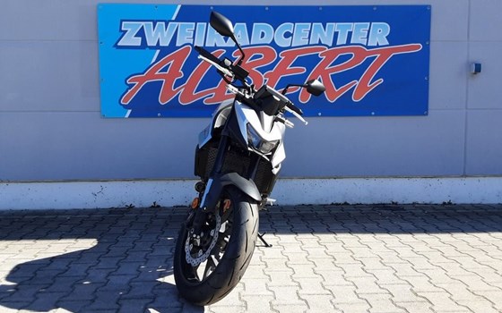 Gebrauchtmotorrad Honda CB750 Hornet - Bild 3