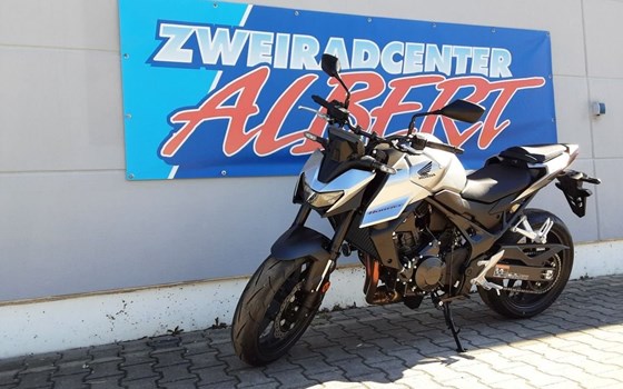 Gebrauchtmotorrad Honda CB750 Hornet - Bild 9