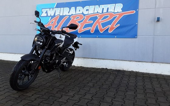 Gebrauchtmotorrad Honda CB125R - Bild 3