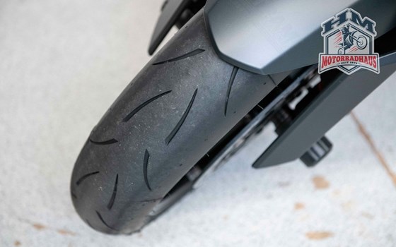 Gebrauchtmotorrad KTM 1290 Super Duke R - Bild 11