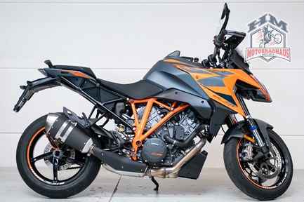 KTM 1290 Super Duke GT