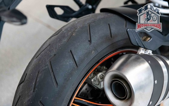 Gebrauchtmotorrad KTM 1290 Super Duke GT - Bild 12