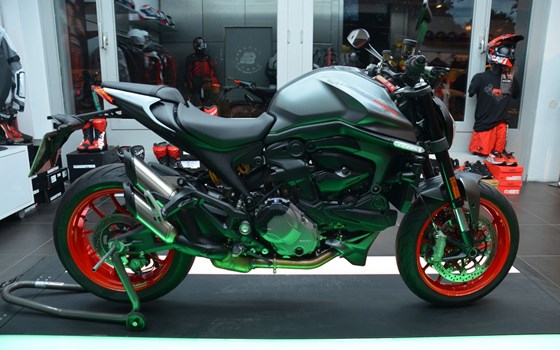 Gebrauchtmotorrad Ducati Monster + - Bild 1