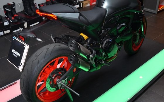 Gebrauchtmotorrad Ducati Monster + - Bild 4