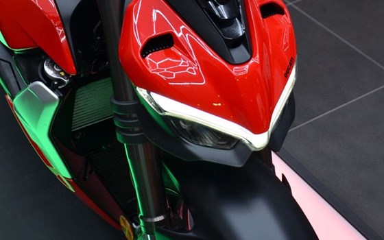 Gebrauchtmotorrad Ducati Streetfighter V2 - Bild 7