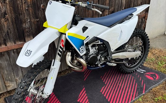 Gebrauchtmotorrad Husqvarna TC 300 - Bild 1