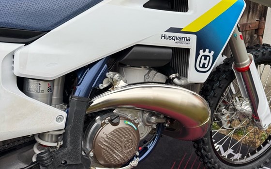 Gebrauchtmotorrad Husqvarna TC 300 - Bild 3