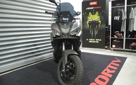 Gebrauchtmotorrad Aprilia SR GT 125 - Bild 3