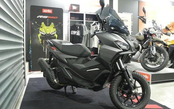 Gebrauchtmotorrad Aprilia SR GT 125 - Bild 5