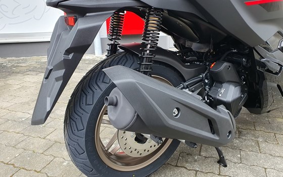 Gebrauchtmotorrad Honda Forza 125 - Bild 7