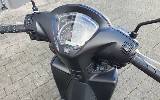 Gebrauchtmotorrad Honda Vision 110 - Bild 7