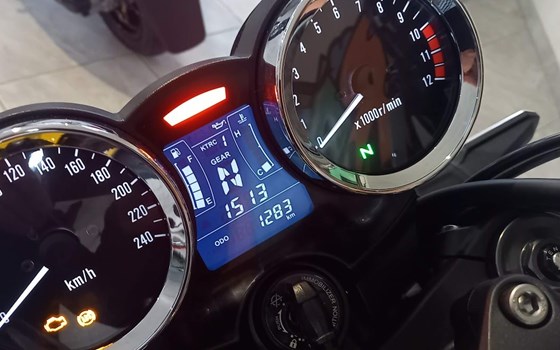 Gebrauchtmotorrad Kawasaki Z900 RS - Bild 6