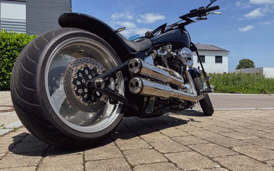 Gebrauchtmotorrad Harley-Davidson Softail Custom FXSTC - Bild 3