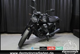 Moto Guzzi V7 Stone