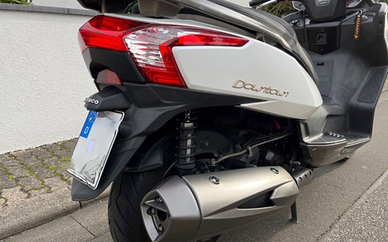 Gebrauchtmotorrad Kymco Downtown 300i - Bild 11