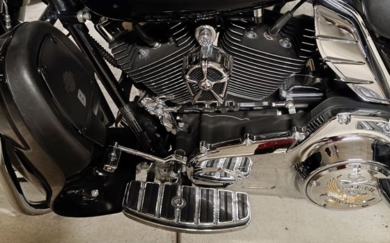 Gebrauchtmotorrad Harley-Davidson Electra Glide Ultra Limited Low FLHTKL - Bild 8